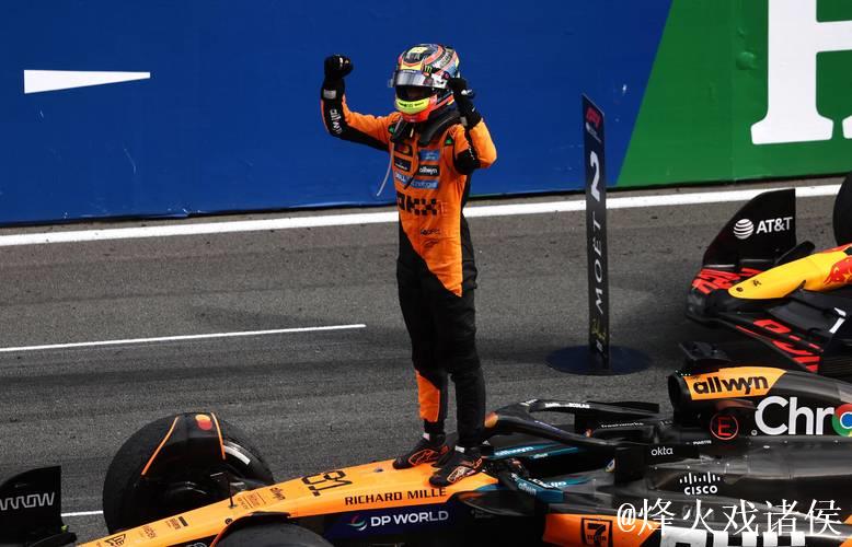 F1迈阿密站：皮亚斯特里三连胜，迈凯伦包揽前二席位